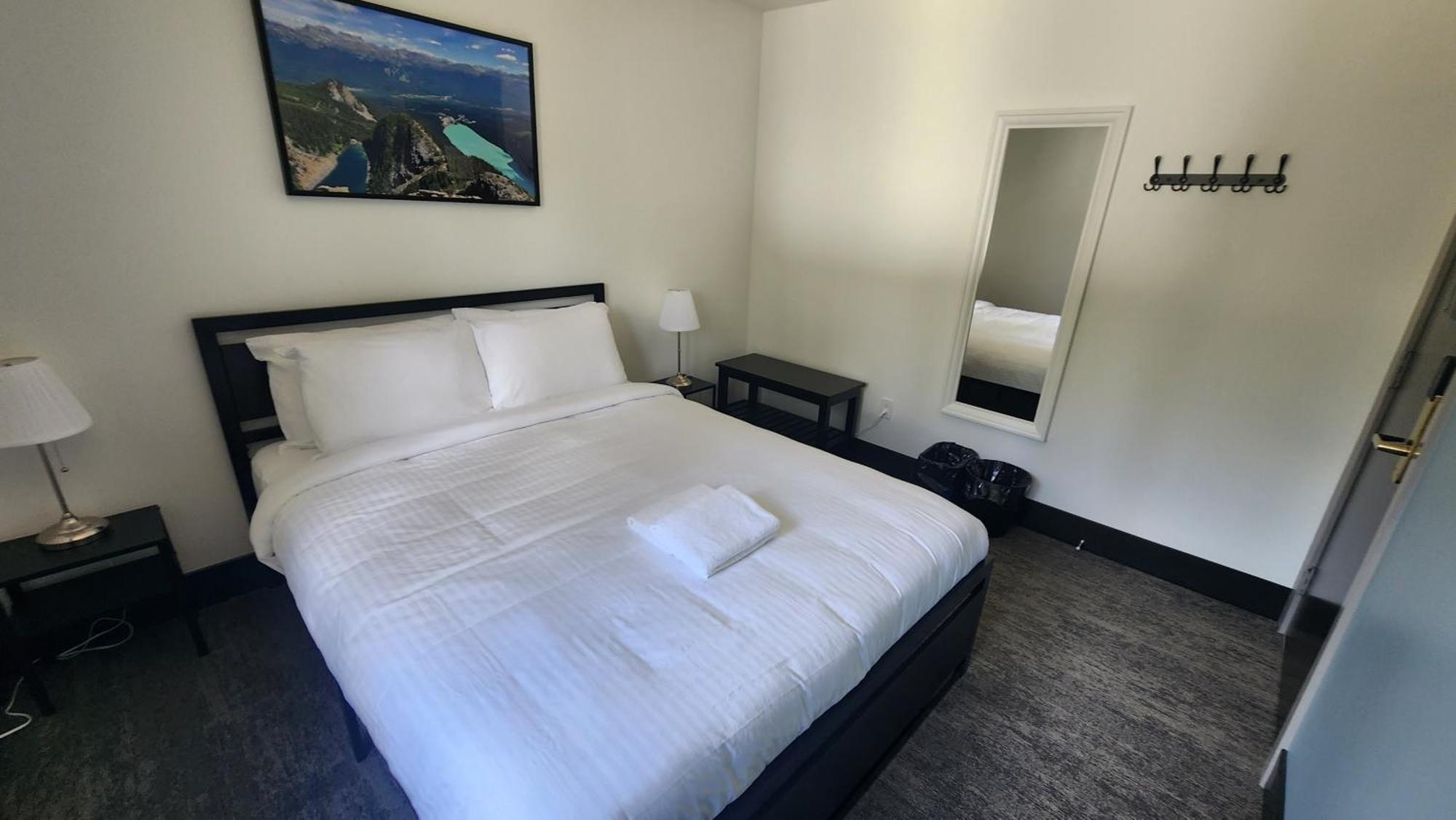 Hi Lake Louise Alpine Centre - Hostel Ngoại thất bức ảnh