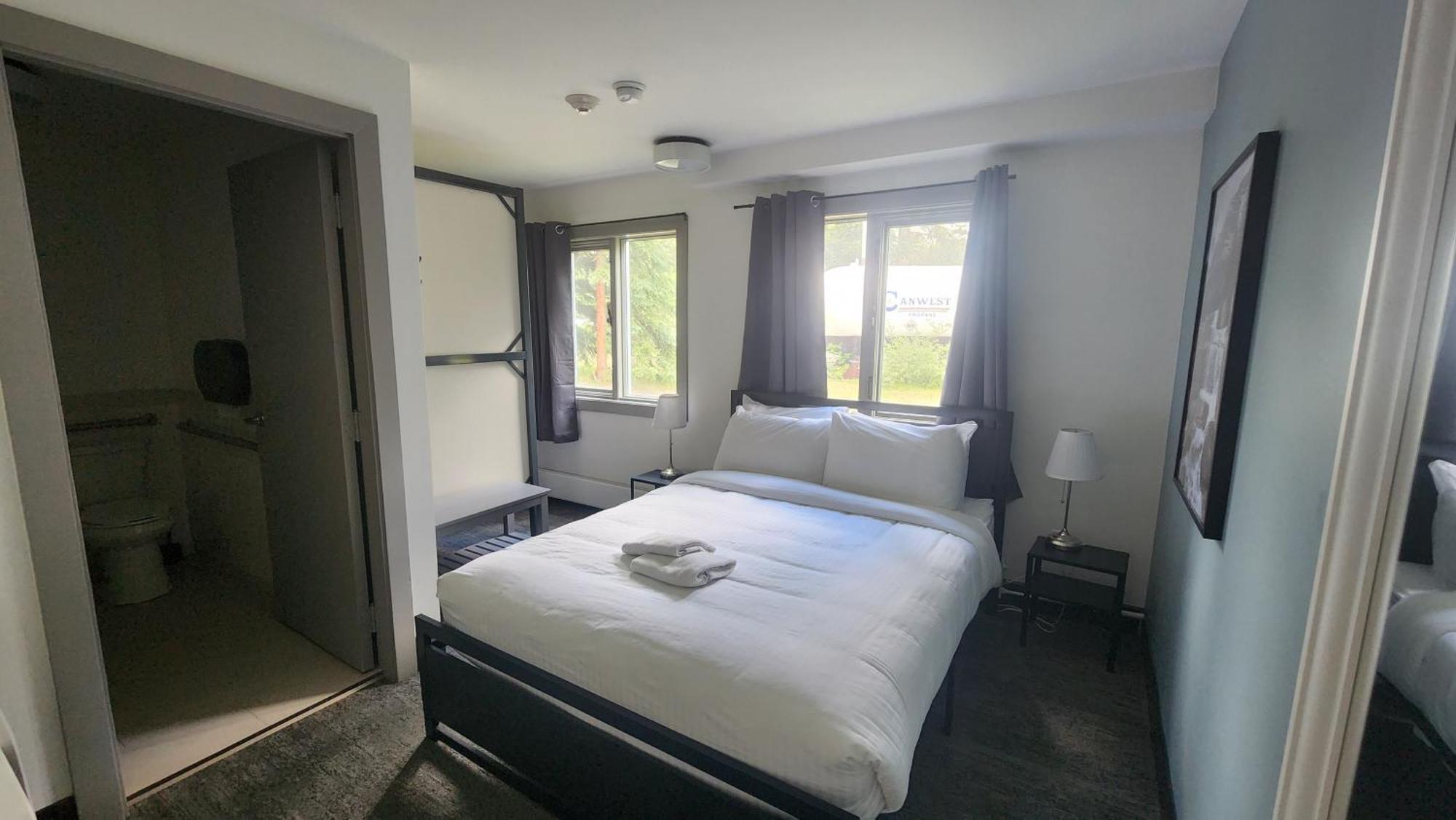 Hi Lake Louise Alpine Centre - Hostel Ngoại thất bức ảnh