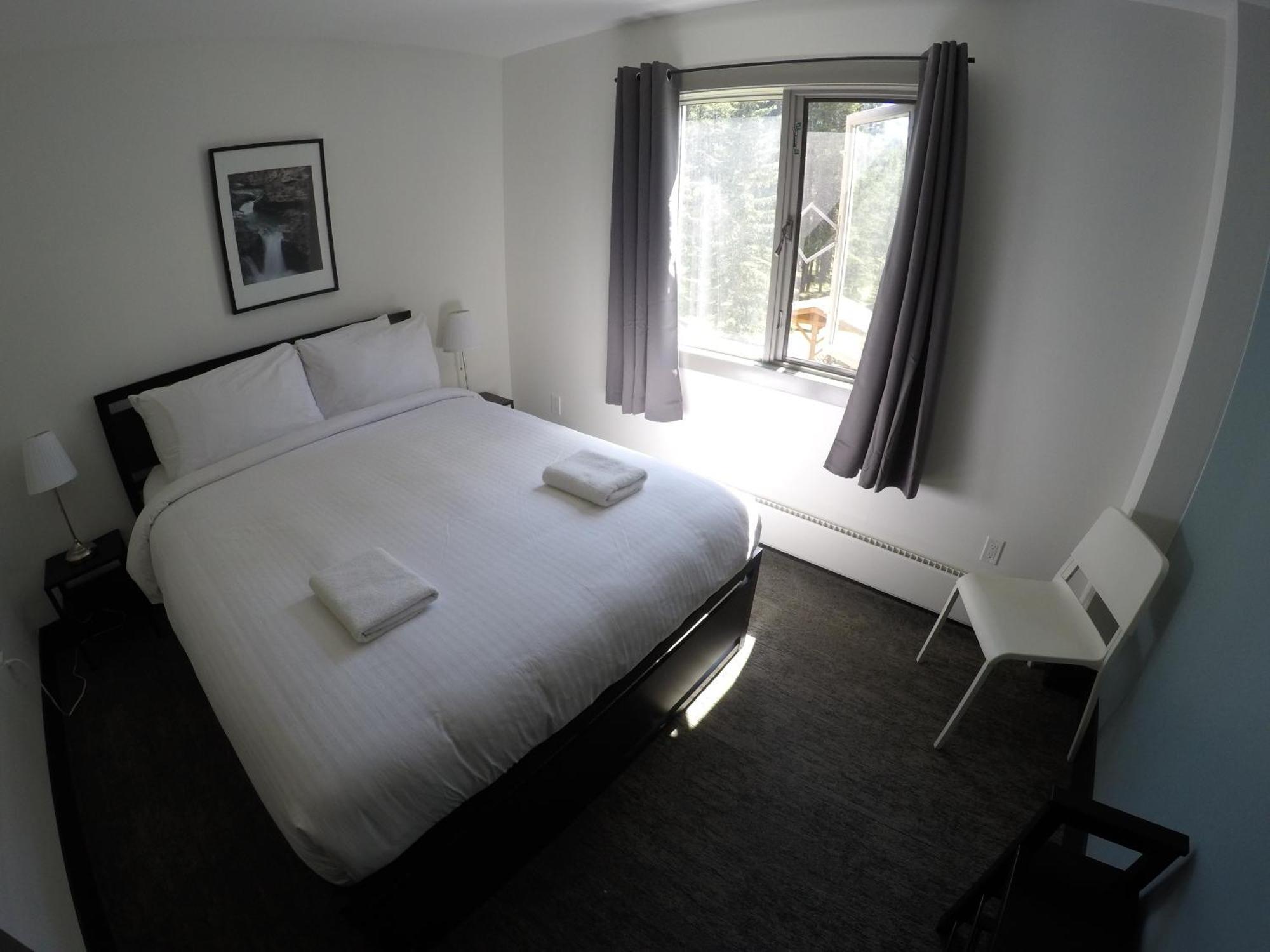 Hi Lake Louise Alpine Centre - Hostel Ngoại thất bức ảnh