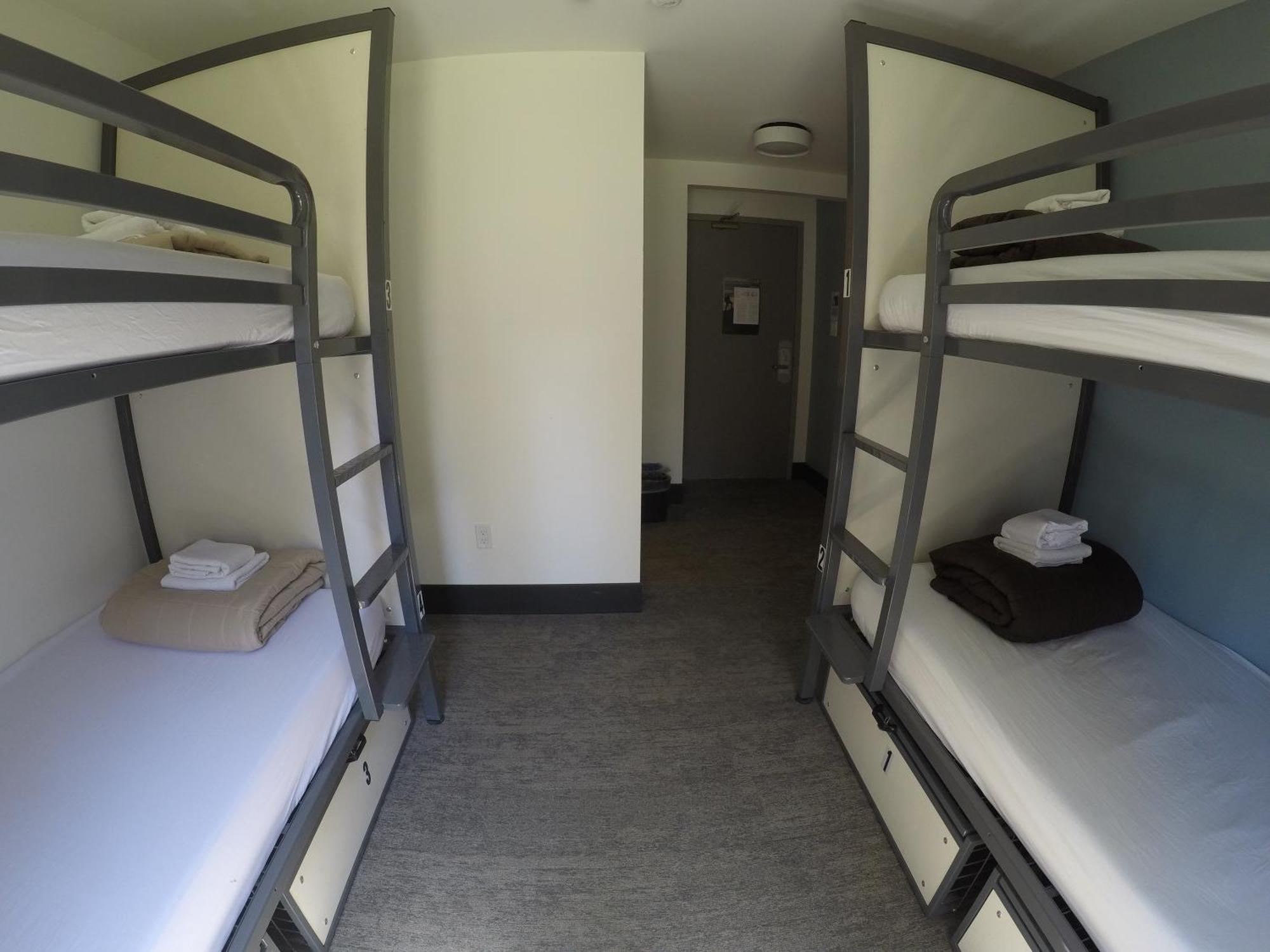 Hi Lake Louise Alpine Centre - Hostel Ngoại thất bức ảnh