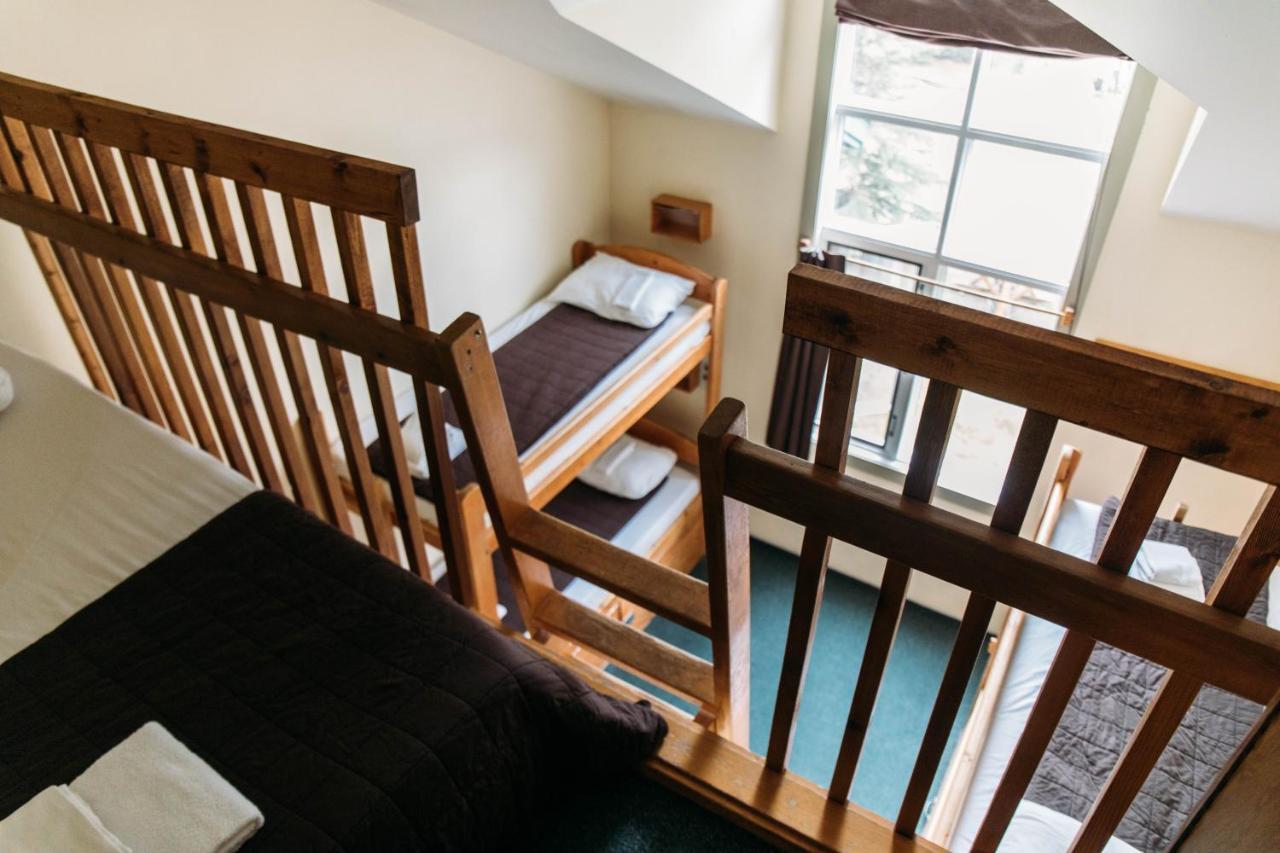 Hi Lake Louise Alpine Centre - Hostel Ngoại thất bức ảnh